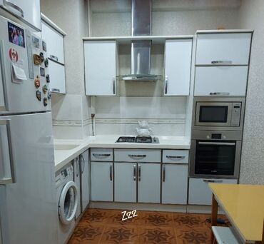 Mətbəx mebeli: *MƏTBƏX mebeli :-TƏCİLİ SATILIR*‼️ QİYMƏT:-220₼ ÖLÇÜ:-2*2.5 ÜZƏRİNDƏ