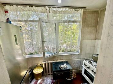 продаю квартиру фрунзе: 1 бөлмө, 38 кв. м, Жеке план, 2 кабат, Косметикалык ремонт