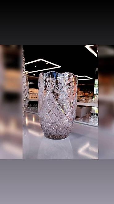 Vazalar: Bir vaza, Xrustal — 8