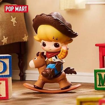 games for ps1: Коллекционная фигурка POP MART Dimoo World × Pixar — Dimoo as Woody - — 1