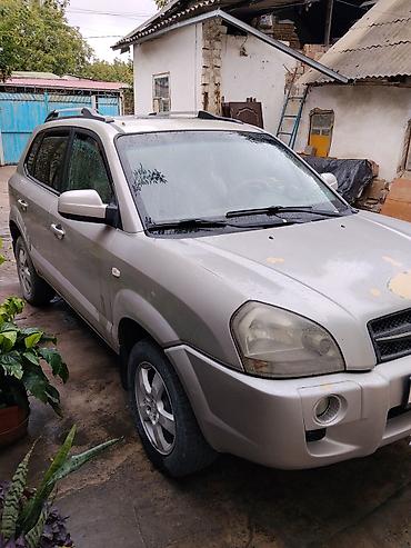 Hyundai Tucson: 2006 г., 2 л, Механика, Бензин, Кроссовер at lalafo.kg Hyundai Tucson: 2006 г., 2 л, Механика, Бензин, Кроссовер