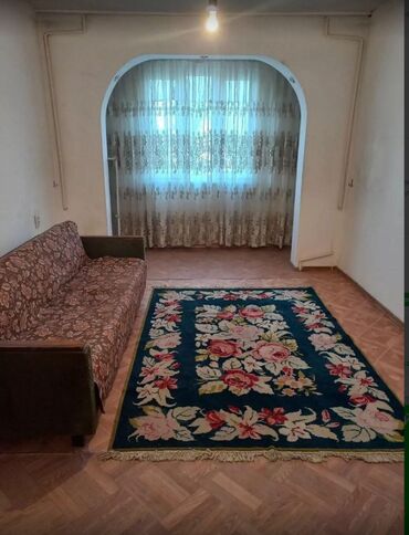 сколько стоит трехкомнатная квартира в бишкеке: 3 комнаты, 61 м², 104 серия, 3 этаж, Старый ремонт