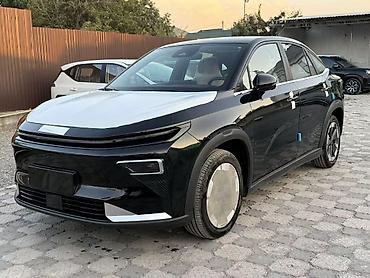 geely galaxy e5: Geely Boyue: 2026 г., 1.5 л, Автомат, Гибрид, Кроссовер — 2