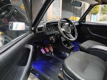 VAZ (LADA): Salam maşın hazır kreditdədir ilkin ödəniş 2500 qalan məbləğ 10 ay 350 — 8