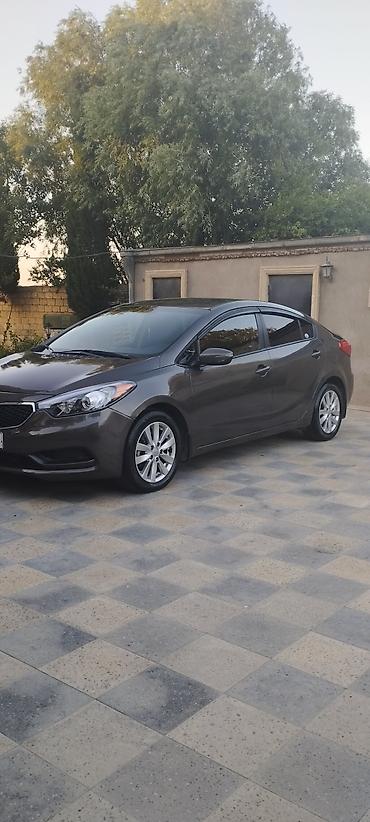 islenmis hyundai avtomobilleri satisi: Kia Cerato: 1.8 l | 2013 il Sedan — 3