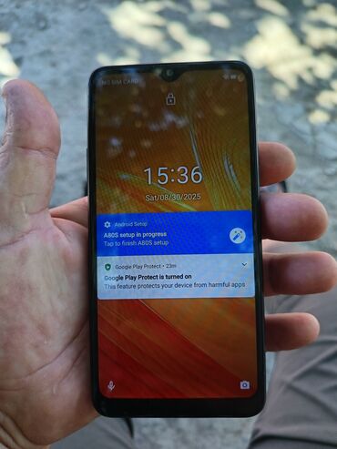 телефон fly с большим аккумулятором: Blackview tərəfindən hazırlanmış qara rəngli smartfon. Cihazın