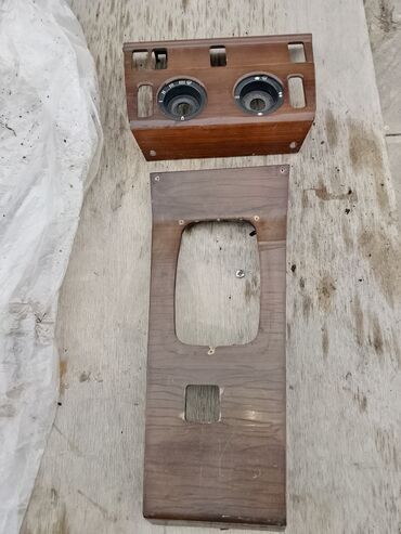 Digər avtomobil ehtiyat hissələri: Məhsul: Mercedes-Benz üçün orijinal ehtiyat hissələri dəsti Tərkib: - — 4