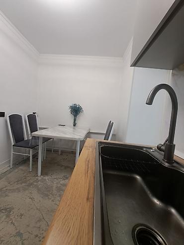 Продажа коттеджей и домов: Продаю дом, в районе Пишпек, часть дома как 3-х комнатная квартира в — 12