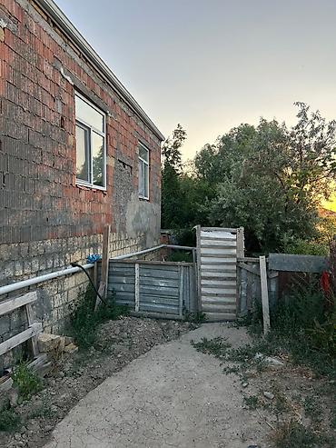 шеки: 4 комнаты, 140 м², Средний ремонт — 3