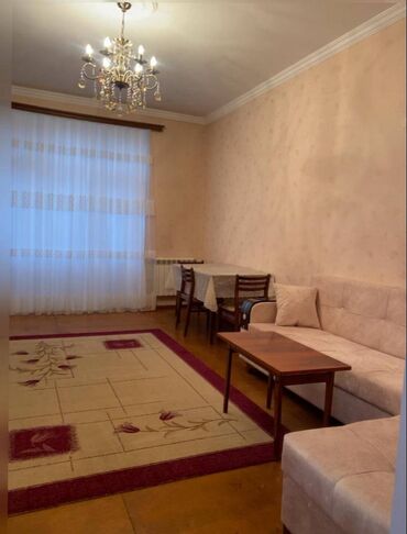 Uzunmüddətli kirayə mənzillər: Nərimanov rayonu,Nərimanov metrosunun çıxışındakı5 mərtəbəli binada — 2