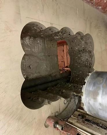 Beton işləri: Beton deşmə və kəsim xidmətləri - Dəqiq almaz karot deşmə: 30 mm–400+ — 10
