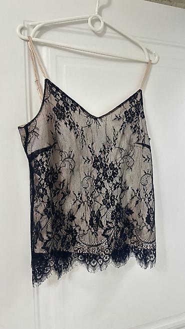 Брючные костюмы: Женская одежда, покупала в Дубаи/Италии, размер s/m, l до 44. Цены от at lalafo.kg — 21 Брючные костюмы: Женская одежда, покупала в Дубаи/Италии, размер s/m, l до 44. Цены от — 21