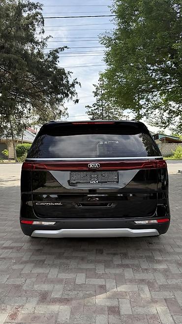 Kia: Kia Carnival: 2021 г., Минивэн — 5