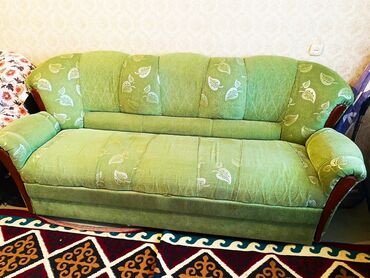 мебель зал: Диван-кровать, цвет - Зеленый, Б/у
