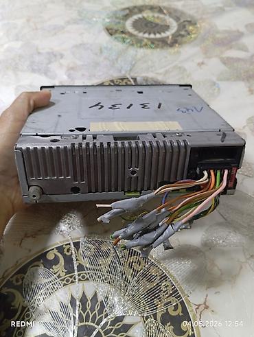 Avtoelektronika: Mercedes-Benz Audio 10 orijinal avtomobil maqnitonu. 2 eded. birinin — 3
