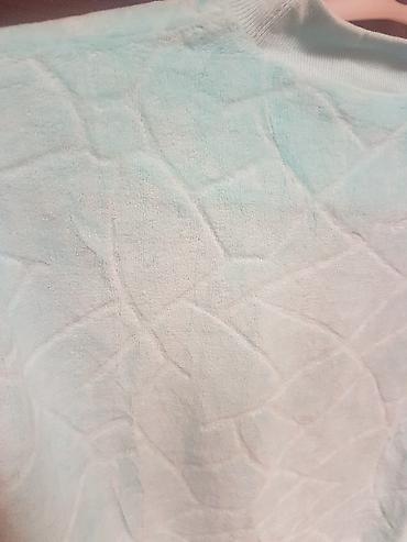 Uşaq geyimi və ayaqqabıları: ● K O F T A ● Məxmər. Təzə. Hindistan istehsalı. Ölçüsü : - — 8