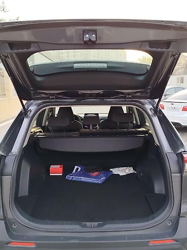 спидометр: Toyota RAV4 salonu və paneli - Model: Toyota RAV4 (son nəsil interyer — 10