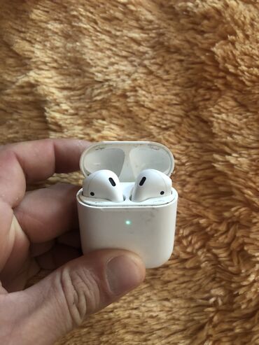 AirPods Işlenmiş, tam ilek hec bir problemi yox