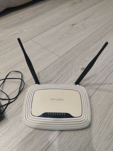 tp link td w8961nd: WiFi роутер TP Link wr841. Состояние полностью рабочее. В комплекте