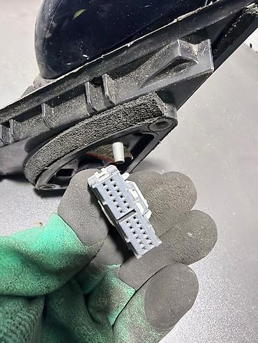 oem: Боковое правое Зеркало Kia Б/у, Оригинал — 6