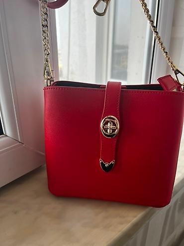 Çantalar: Əl çantası, Yeni — 1