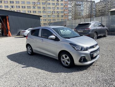 Chevrolet: Chevrolet Spark: 2017 г., 1 л, Автомат, Бензин, Хэтчбэк