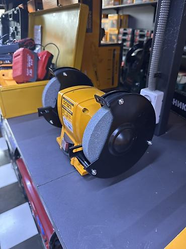 китайский тегирмен: Настольный точильный станок DINGQI Bench Grinder - Диаметр кругов: 6 — 1