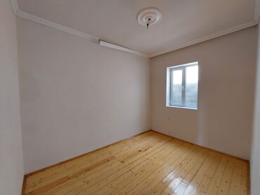 Продажа домов: Бина 1 комната, 50 м², Нет кредита, Средний ремонт