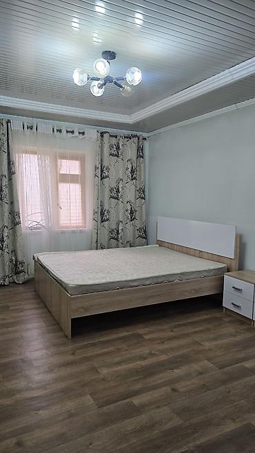 баткенге жардам: 50 м², 3 бөлмө, Аска-Таш ж/м, Үй-бүлөлүүлөргө — 8