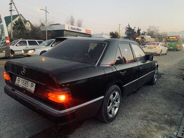 Mercedes-Benz: W124 Год: 1991 Обем:2,3 Возложения: бампер передний салон по чуть