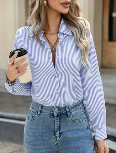 женские вышитые футболки: Mavi-ağ incə zolaqlı qadın köynəyi, L razmer. - Modell: Klassik lalafo.az -da женские вышитые футболки: Mavi-ağ incə zolaqlı qadın köynəyi, L razmer. - Modell: Klassik