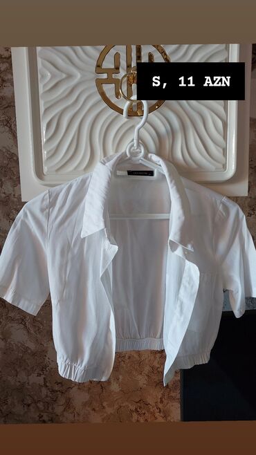 Kardiqanlar, jaketlər: Qadın geyimləri kolleksiyası 1) Ağ-qara bluz - Ölçü: S - Qiymət: 18 — 2