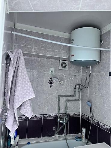 токмак: 3 комнаты, 55 м², 5 этаж, Свежий ремонт — 8
