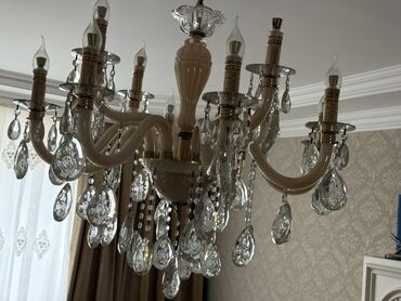 Digər ev dekoru: Çılçıraq, 10 və daha çox lampa, Xrustal