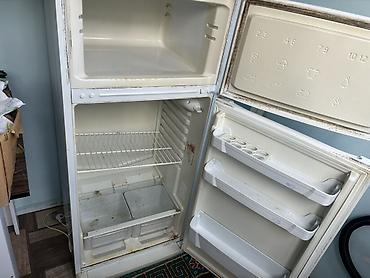 Soyuducular: İşlənmiş 2 qapılı Indesit Soyuducu Satılır, rəng - Ağ — 4