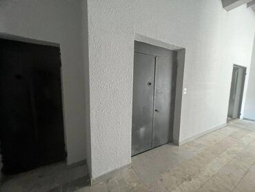 Sex, zavod və fabriklər: İstehsal üçün, Anbar və müxtəlif təyinatlı istifadələr üçün 637 Kv.m — 11