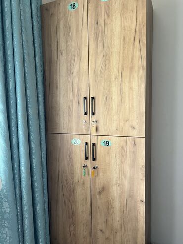 Посуточная аренда комнат: 50 м² — 10