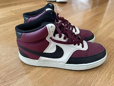 Kişi ayaqqabıları: Orjinal Nike İtalyadan alınıb işlenmiş amma yaxşı vezyetdedi 42,5 — 2