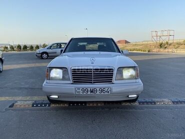 qosqu lapet satisi: Mercedes-Benz 200: 2 l | 1994 il Sedan