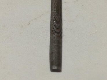 Ostali uređaji: Turpija poluokrugla 4x2mm, duzine 130mm (2146) Turpija poluokrugla x — 5