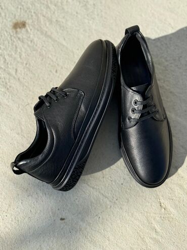 Кроссовки и спортивная обувь: Мужские кроссовки, 43, Новый, цвет - Черный, Платная доставка — 7