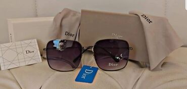 533 oglasa | lalafo.rs: Fantastične naočare Dior, made in Italija, sa UV zaštitom 400, u