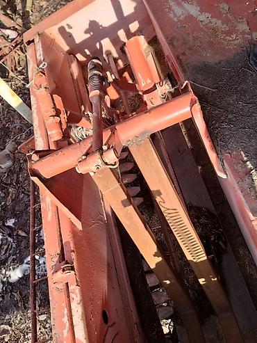 Тюковые пресс-подборщики: Пресс-подборщик кыргызстан тюковый, прицепной, красного цвета — 7