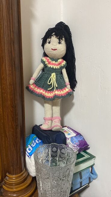 İnformatika: Əl işi toxunma kukla - Material: akril/izə; amigurumi texnikası ilə