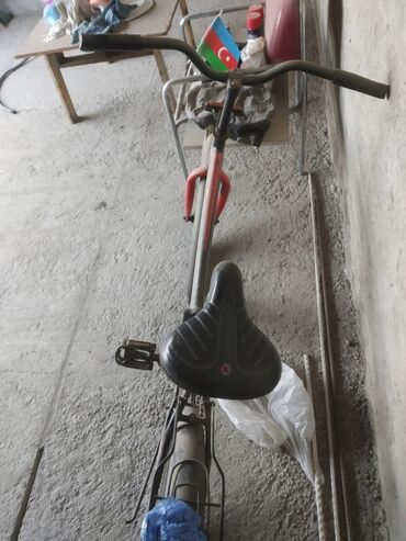 velosipedler ucuz: İşlənmiş Şəhər velosipedi 26", Ünvandan götürmə