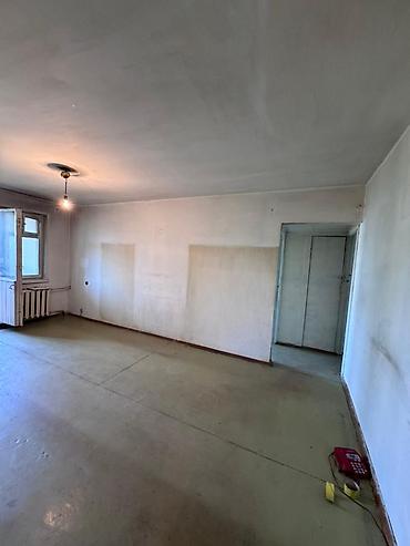 104 серия: 3 комнаты, 58 м², 6 мкр 104 серия, 4 этаж — 7