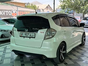 bmw 2008: Honda Fit: 2008 г., 1.5 л, Автомат, Бензин, Хэтчбэк — 4