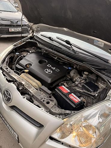 Toyota: Toyota Corolla Verso: 2008 г., 2.2 л, Механика, Дизель, Минивэн — 6