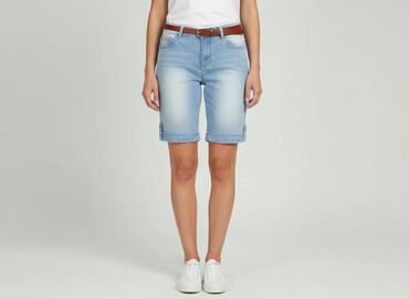 ccc sandały adidas: Shorts for women, size L