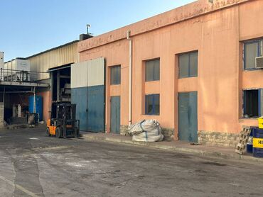 Anbar və emalatxanalar: Razində, Heydər Əliyev prospektinə yaxın əsas yoldan 250 metr — 4